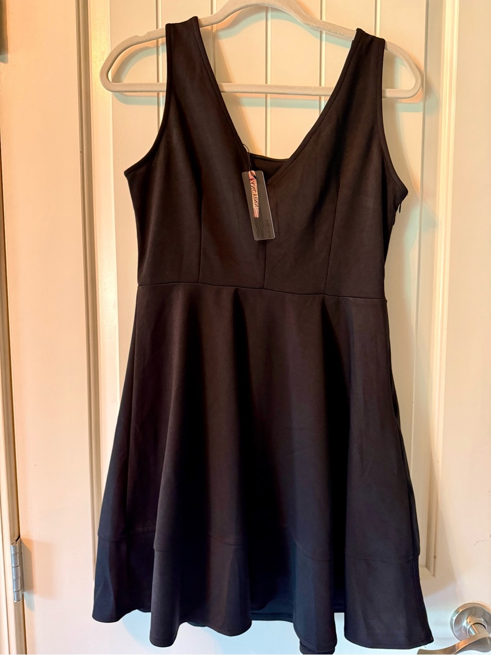 Fancyinn Black V-Neck Fit-and-Flare Mini Dress. NWT